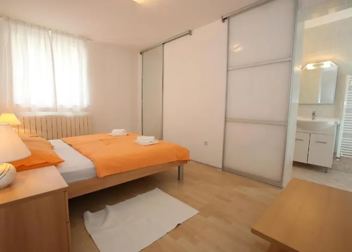 Katarina With Sea View Apartment *